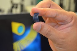 Un super-condensateur minuscule aux capacités impressionnantes